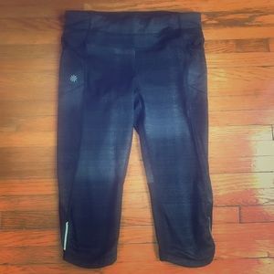 Athleta Small capris. Pockets, Key pocket, nice!